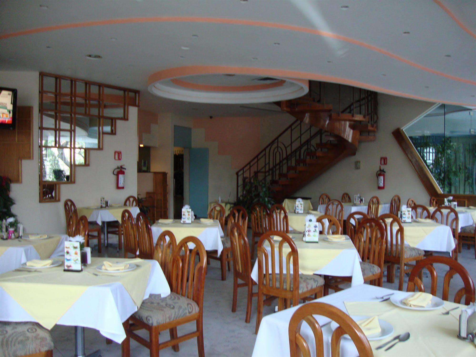 Holiday Inn Express - Mexico Basilica By Ihg Екстериор снимка
